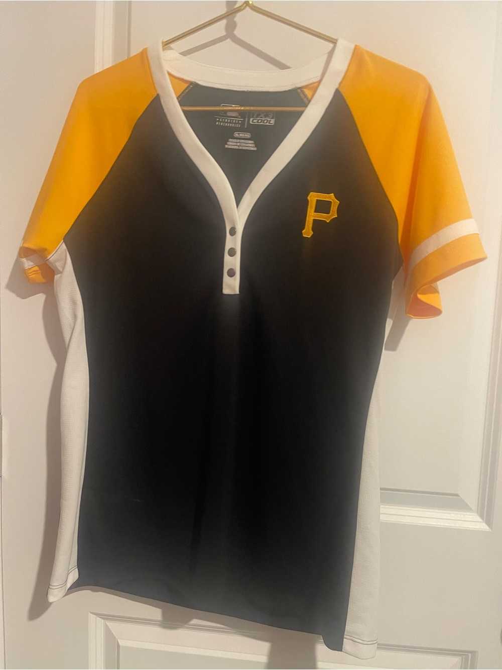 Genuine Merchandise Pittsburgh Pirates Henley Tee - Black, Yellow & White 20P-P